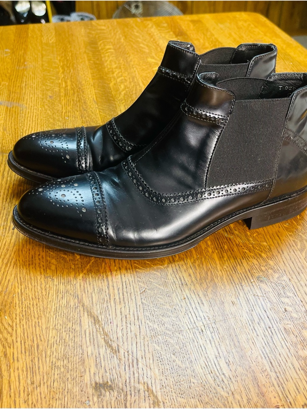 Kenneth Cole Men's Black Leather Chelsea Brogue Boots - Classic Dress Style